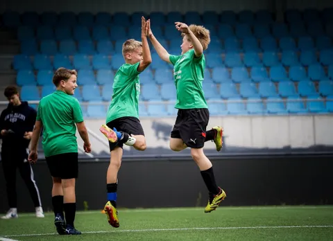 Aankondiging van de ASML Challenges voor het schoolvoetbaltoernooi 2026